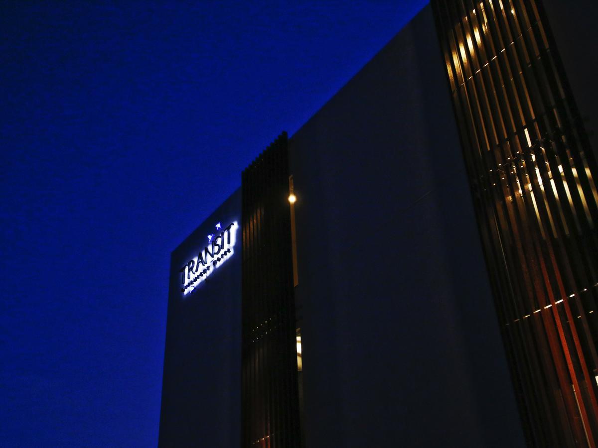 Transit Overnight Hotel Yomitan Buitenkant foto
